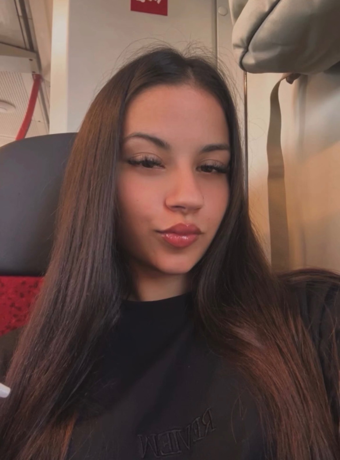 Uncensored image to video AI clip #b359d4