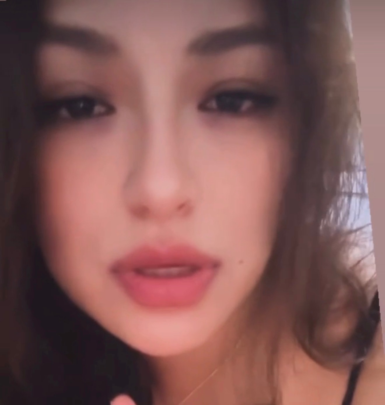 Uncensored image to video AI clip #a4bf6b