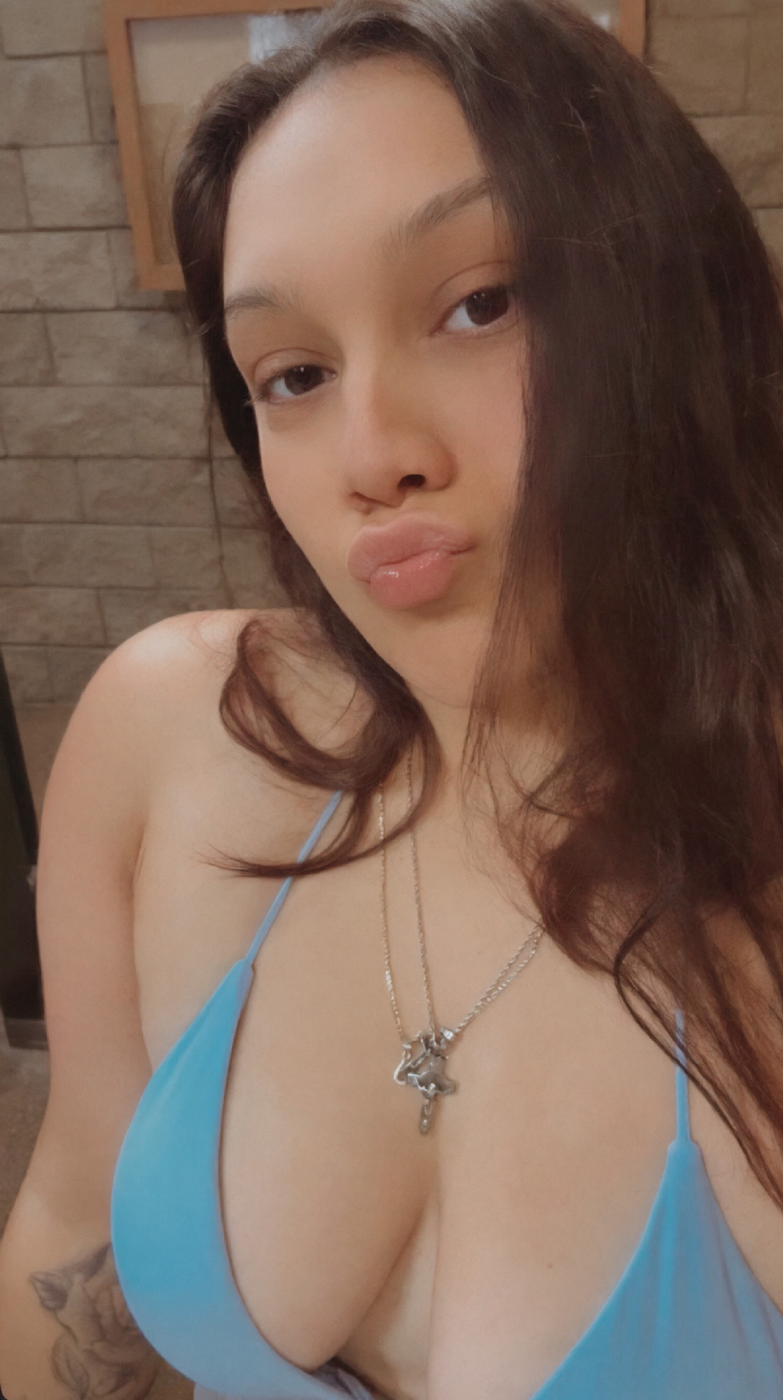 Uncensored image to video AI clip #5e56a5